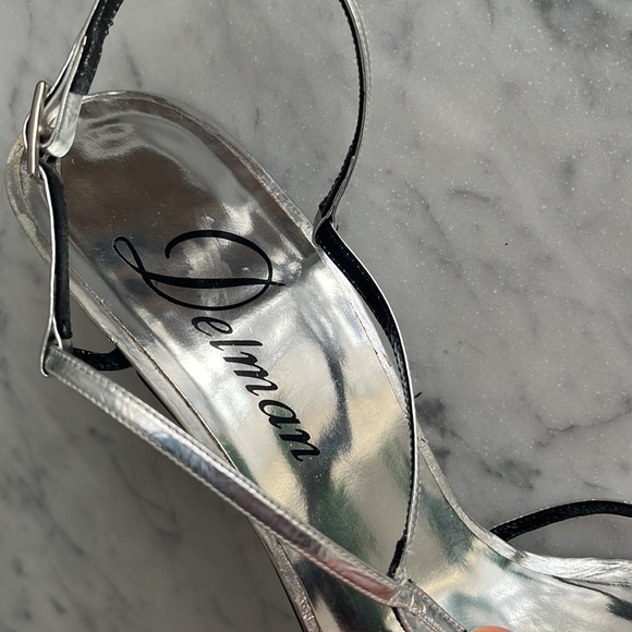 Delman silver metallic sandals - Picture 3 of 8